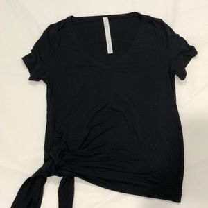 Lululemon tie side tee size 4